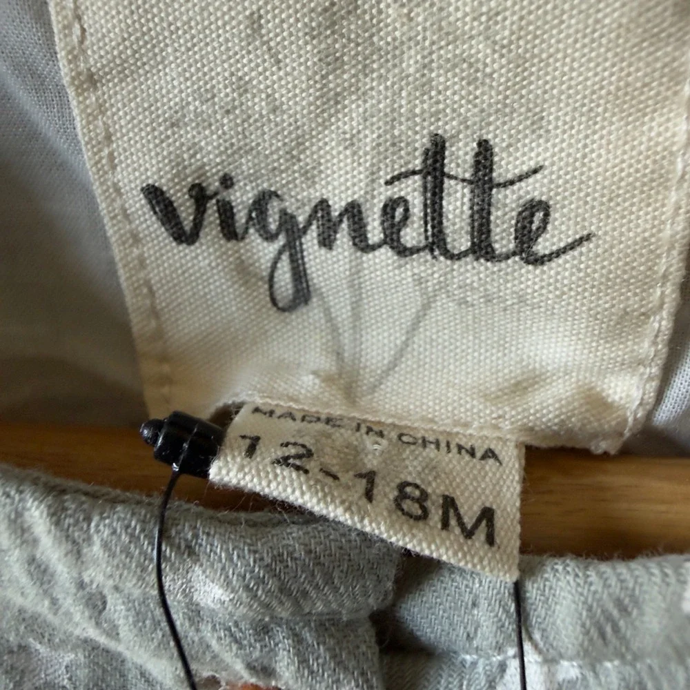 Vignette details two